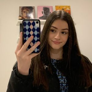 Meet your Posher, Hannah